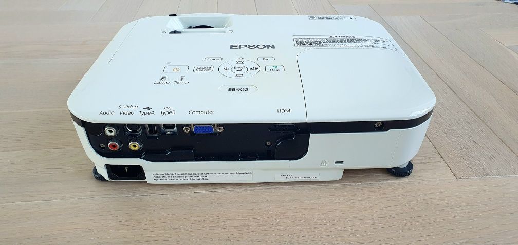 Projektor EPSON EB-X12