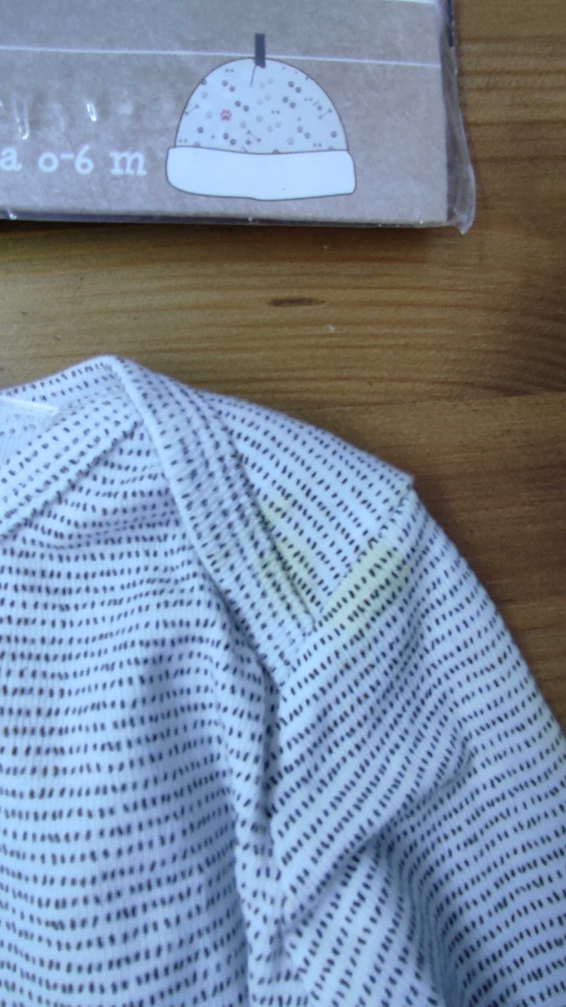 Bluzeczka, spodenki: 62-68 rozmiar, czapeczka: 0-6M,
