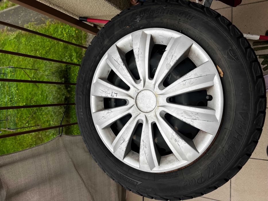 Opony zimowe Premiorri 205/55 R16 z felgami stalowymi