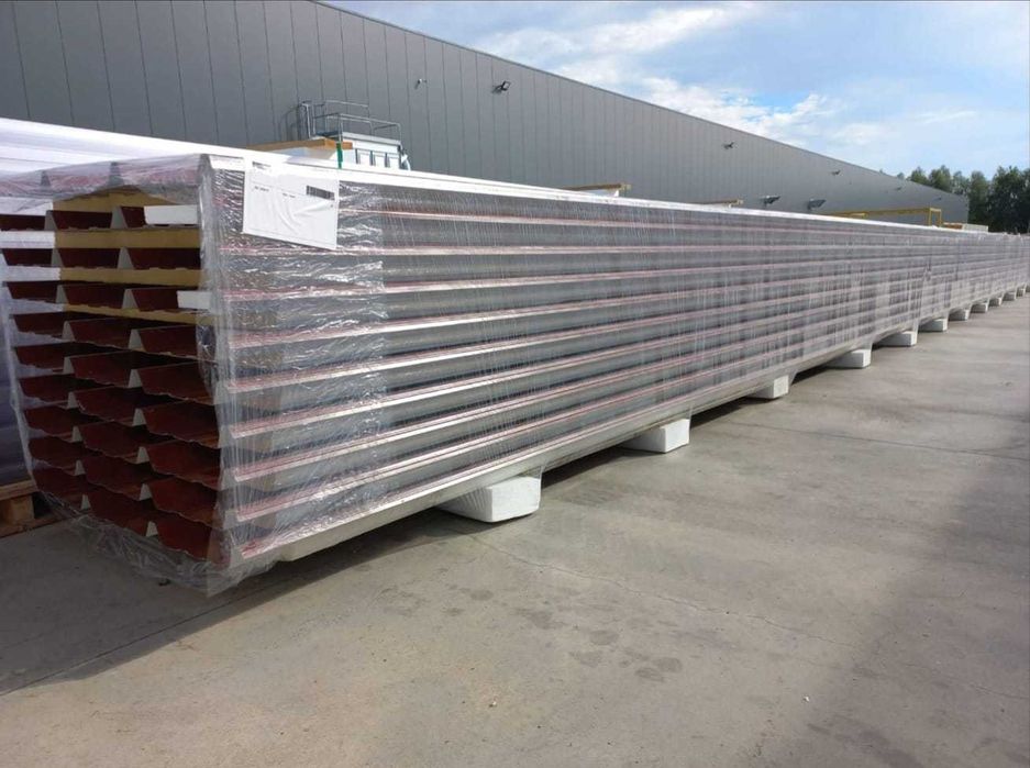 Płyty warstwowe, izolacyjne, obornickie, ścienne, dachowe