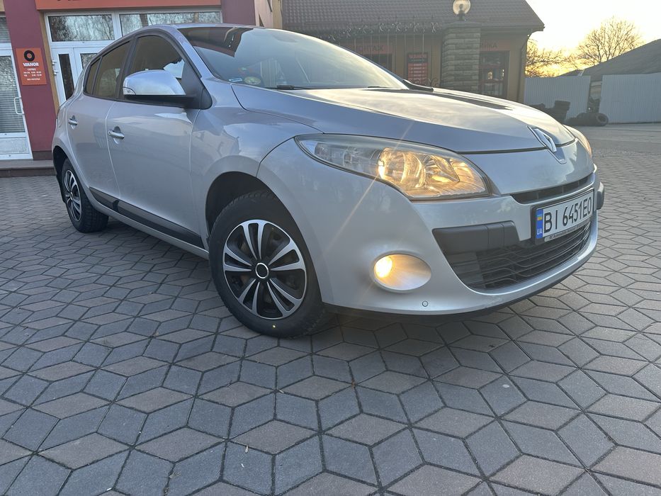 Продам свій автомобіль Рено Меган 3 , 1,5дизель