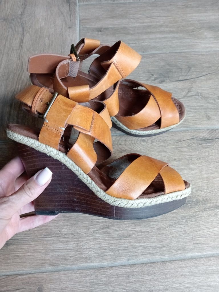 Sandały Clarks 37