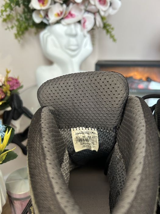 Lowa ботинки 40 (25,5-25,7)