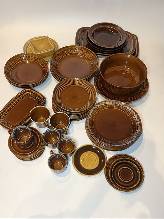 Talerze pólmiski filiżanki PRL Pruszków ceramiczne brązowe vintage