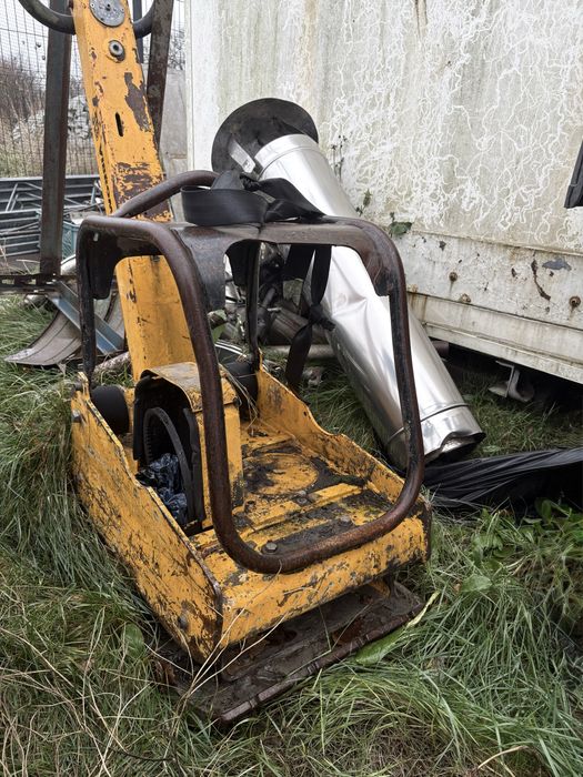 JCB zagęszczarka uszkodzona