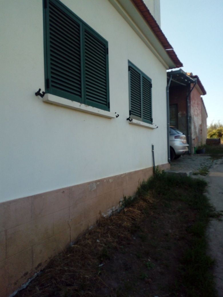 Pequena quinta t3 com 5000m2 de terreno