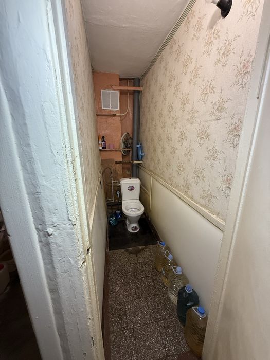 Продаж кімнати в гуртожитку