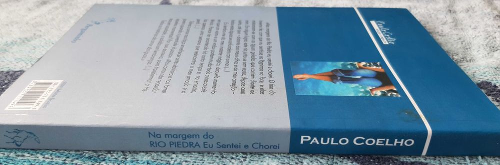 Paulo Coelho- Na Margem do Rio Piedra Eu Sentei e Chorei