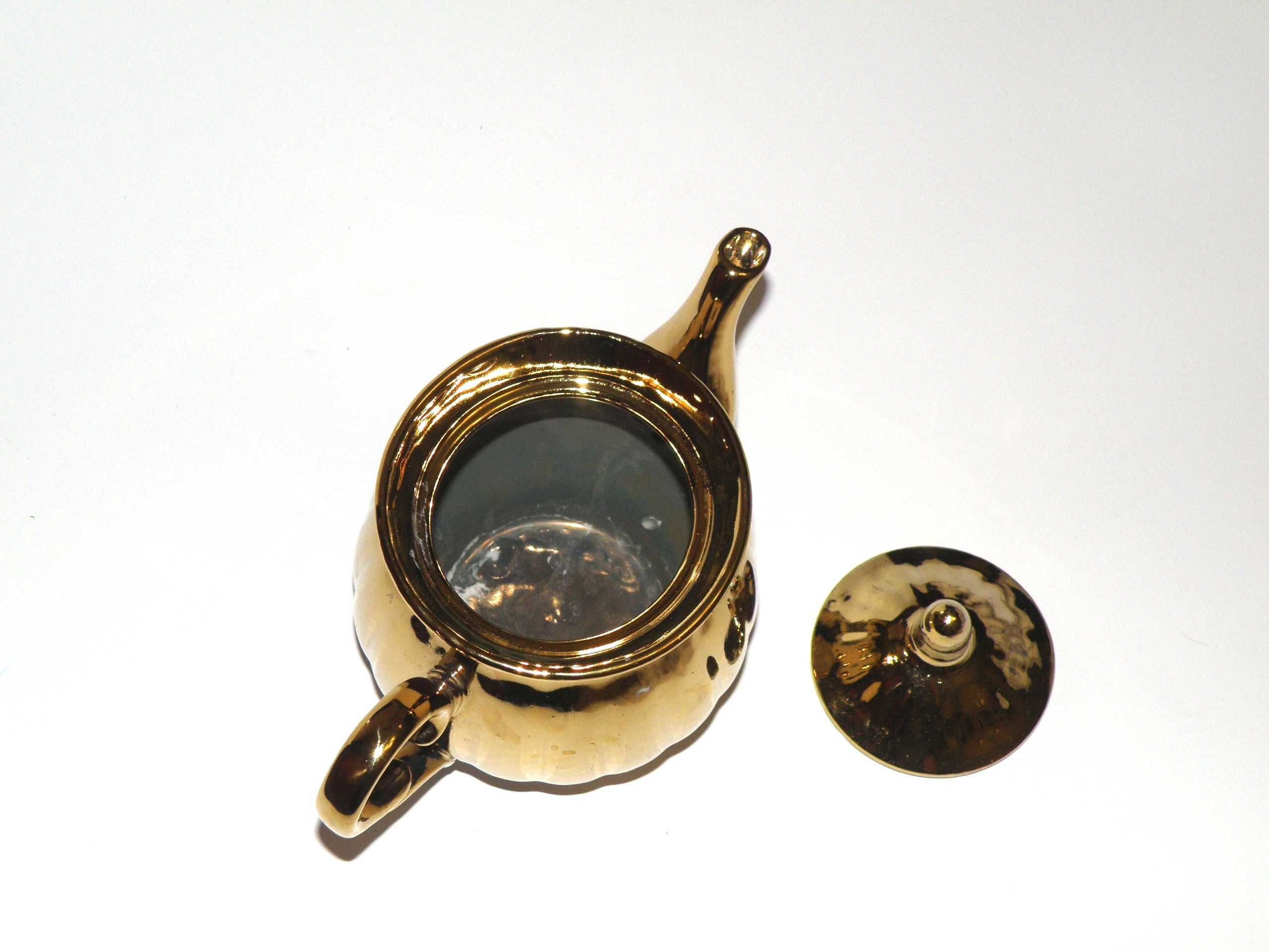 Керамічні заварники для чаю та кави золотого кольору