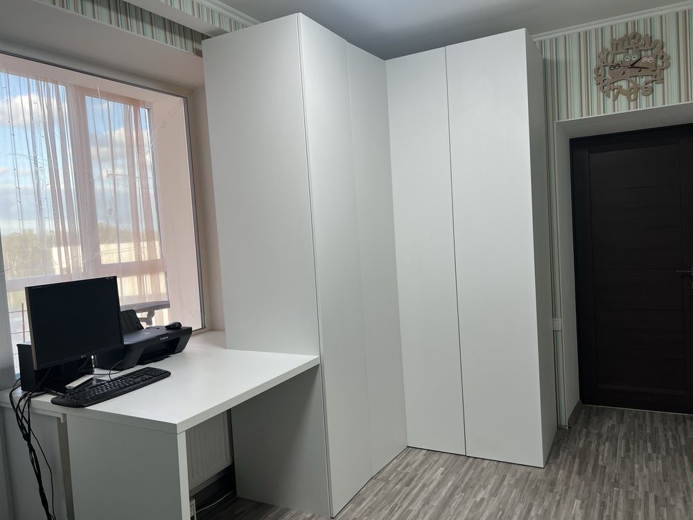 Світла 2-кімнатна з переплануванням у 3, 94,7 м², вул. Бідного, Левада