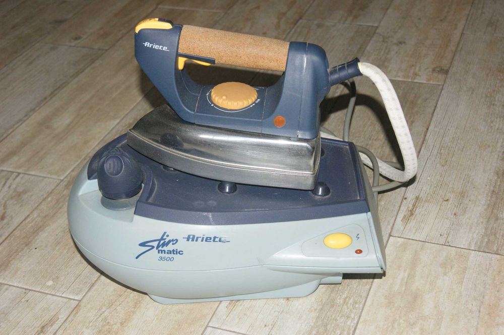 Ferro a vapor com caldeira