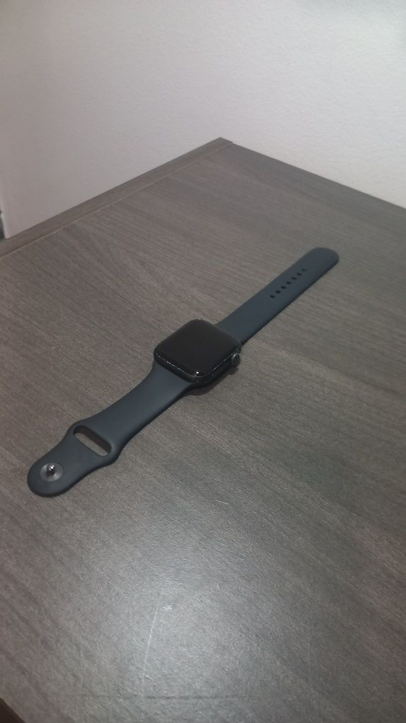 Apple Watch SE 44mm