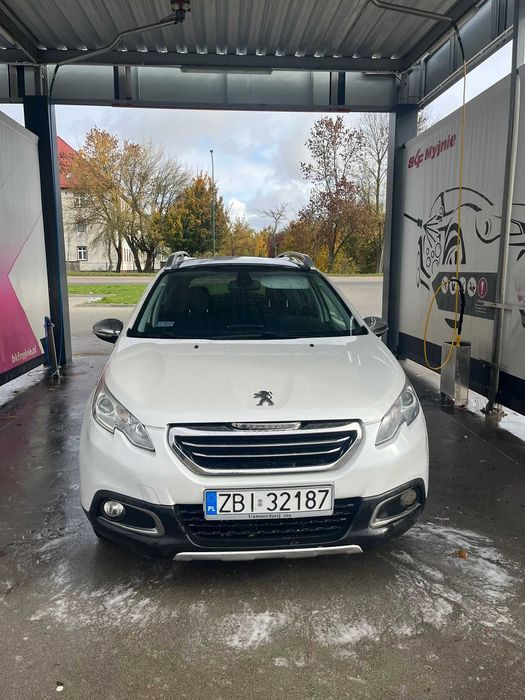PEUGEOT 2008 1.2 benzyna