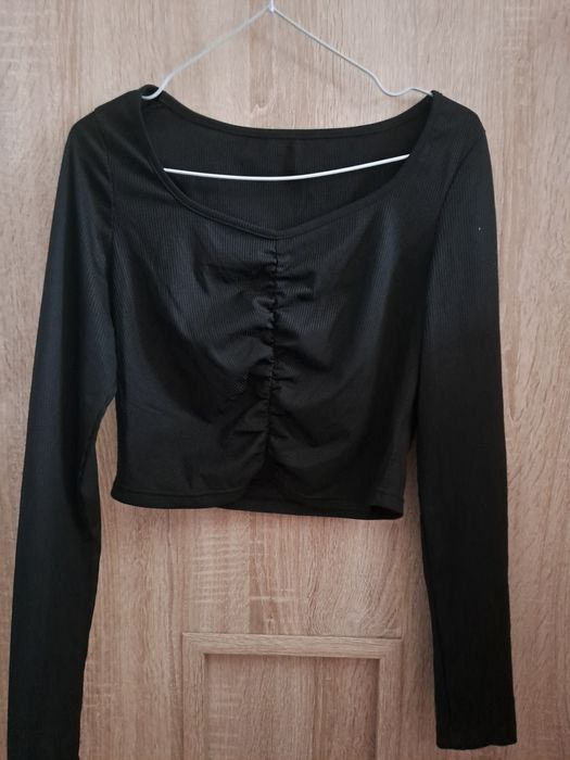 Top z długim rękawem