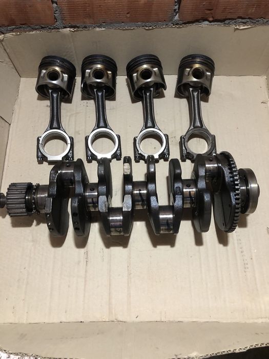 Поршня в зборі . колінвал на VAG B7 1.9 тді