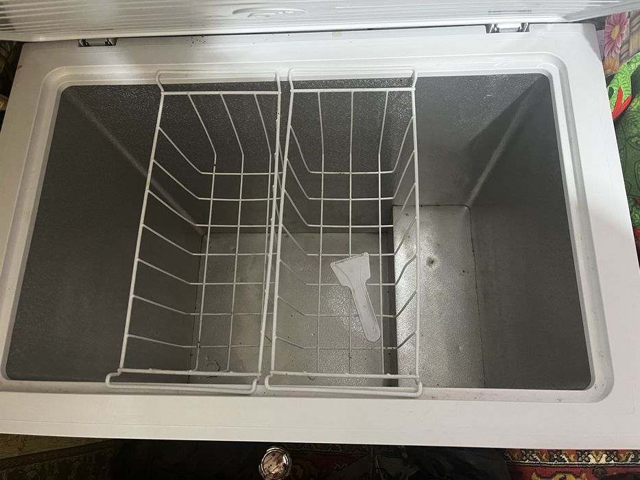 Морозильна камера Grunhelm