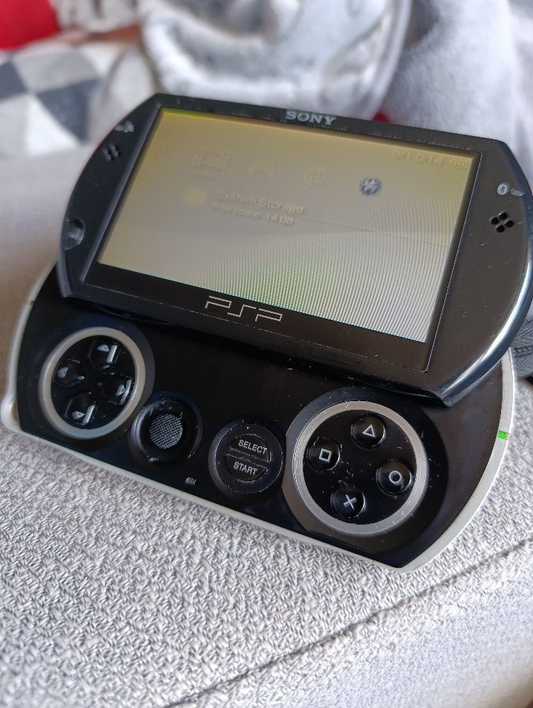PSP Go plus etui