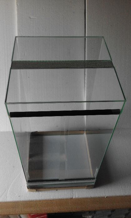 Terrarium 40x40x80h.Duży wybór,różne wielkości.Producent.