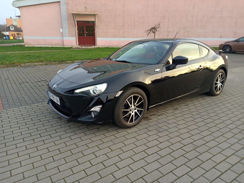 Toyota GT86 rok 2012 do opłat