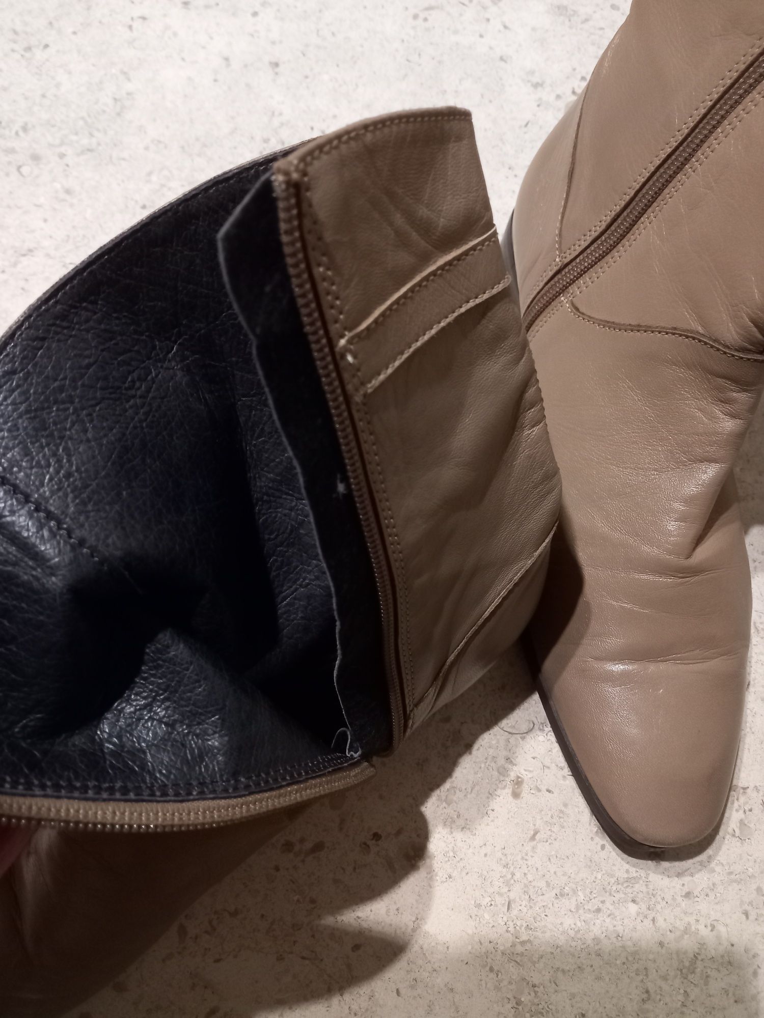 Botins todos em pele