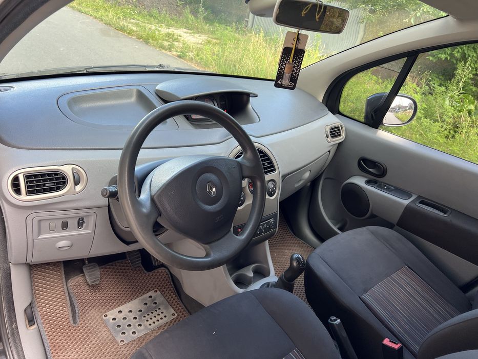 Продаю RENAULT MODUS 1.5 дизель.