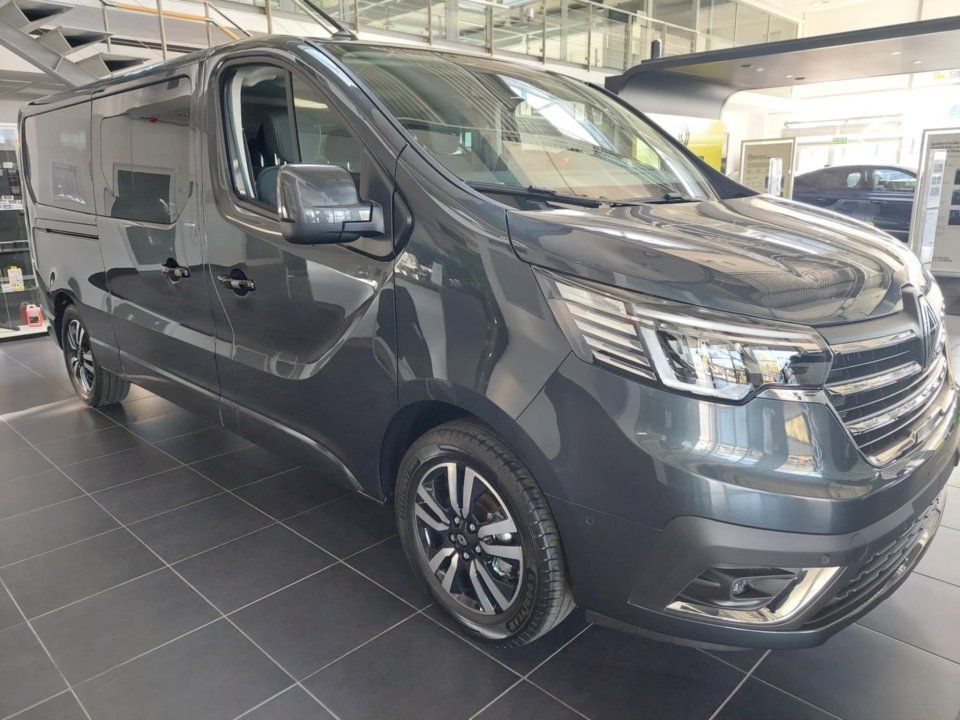 Renault Trafic SpaceClass 8 os. 150 KM,, 2025r. - dostępny od ręki !!!