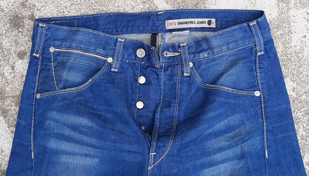 Calças ganga Levi's originais
Engineered jeans.
Muito pouco uso. Como