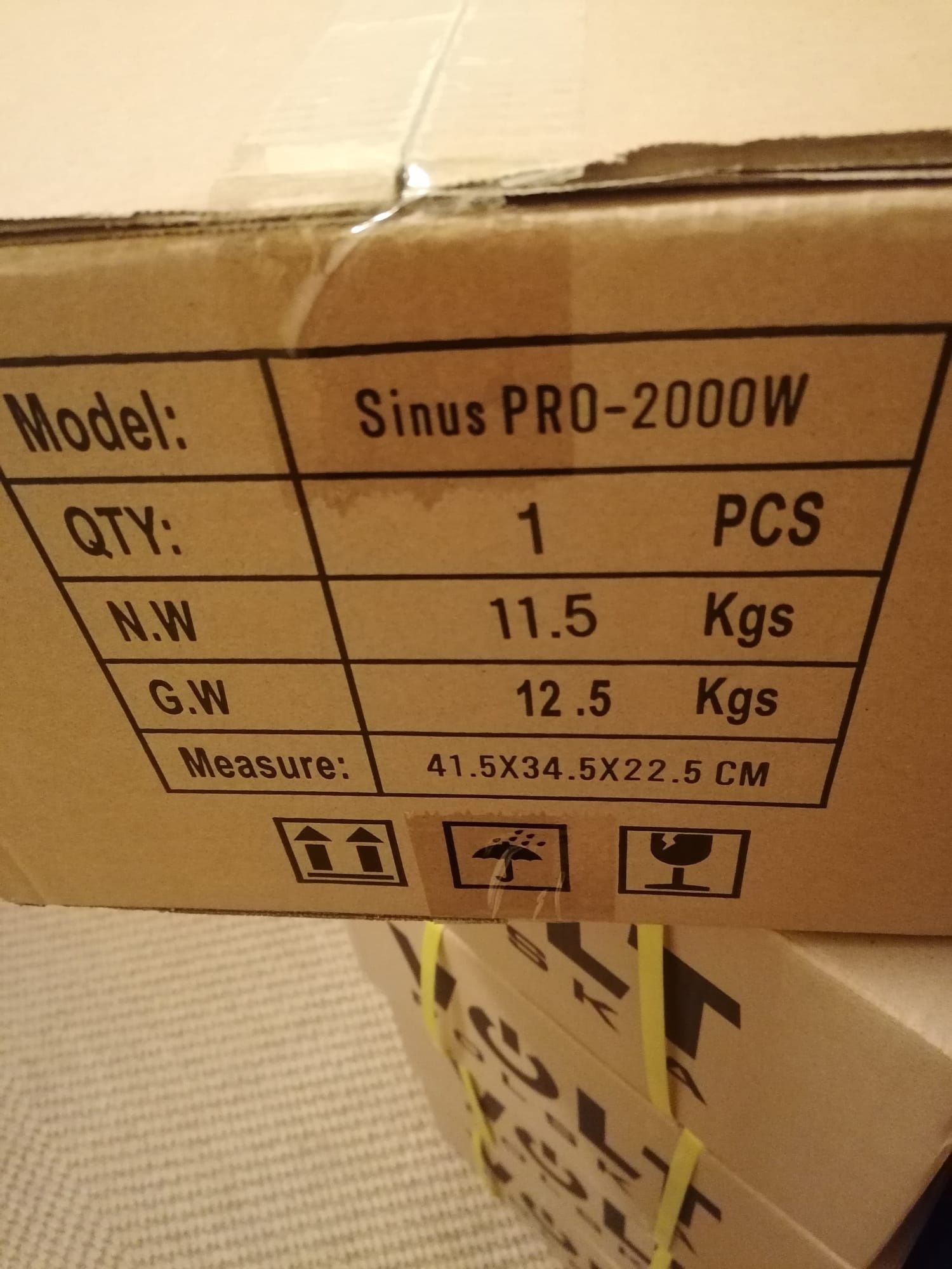 ДБЖ безперебійник инвертор UPS VOLT Sinus Pro 2000 E  2000 W