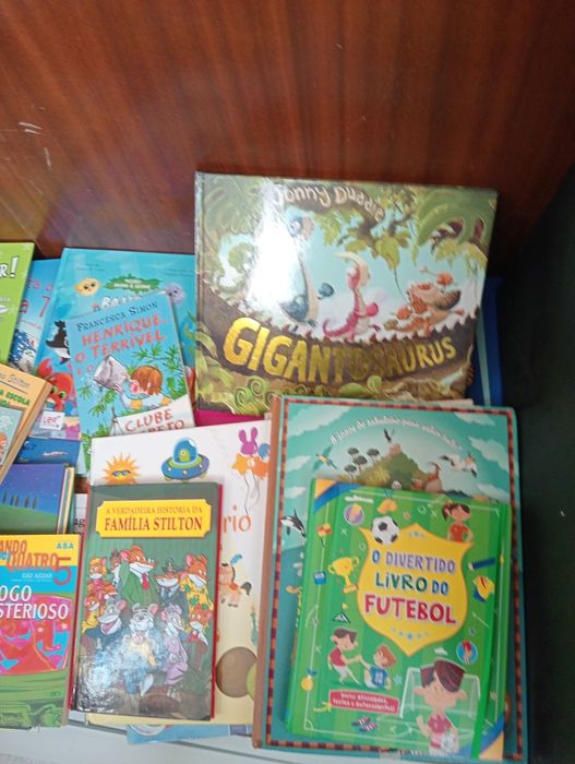 Livros infantis novos
