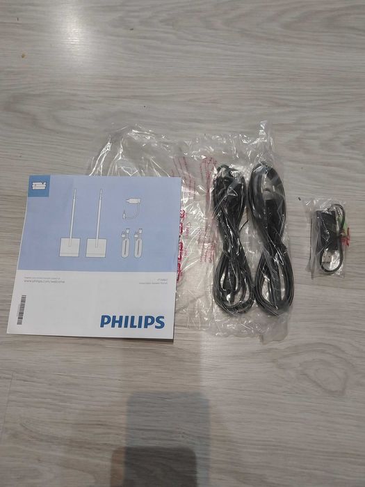 Podstawa z głośnikami Philips PTA860 do telewizora