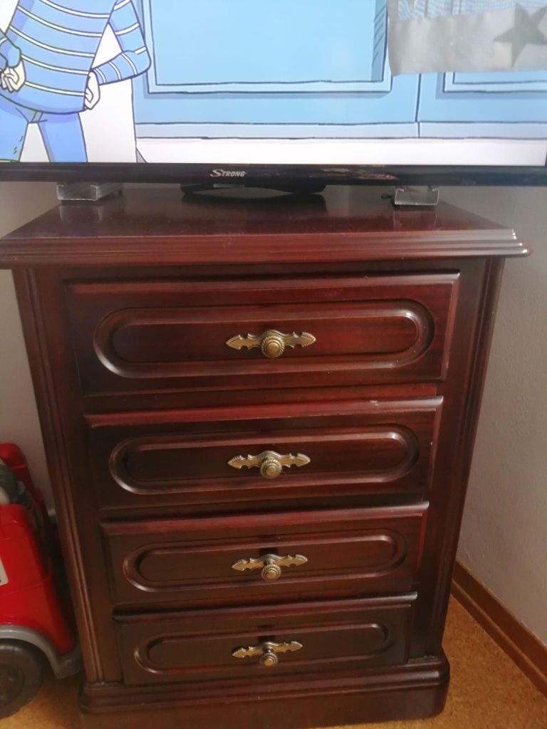 Conjunto cama e cómoda