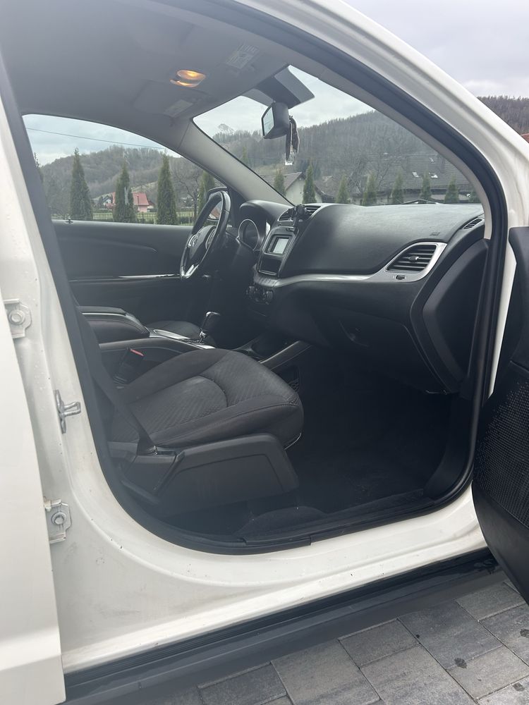 Dodge Journey 2.4 Benzyna Automat | 7 Osób | 2013