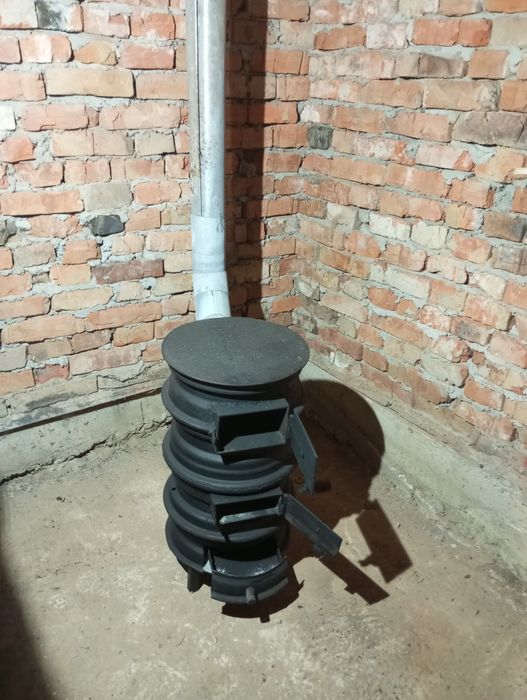 Буржуйка з дисків