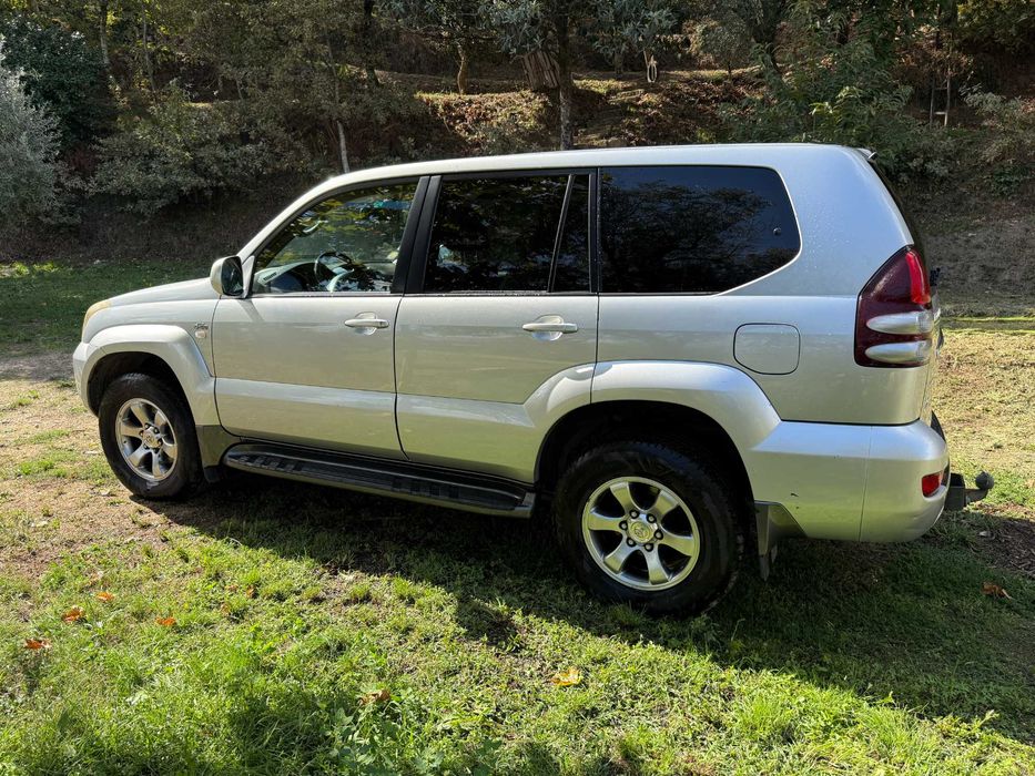 Toyota Land Cruiser KDJ-120, 8 Lugares, Automatica, Ano 2008