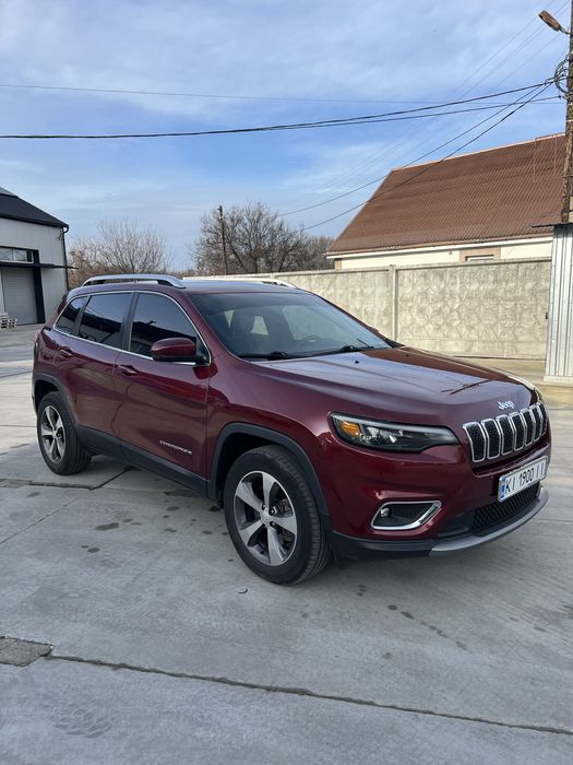 Jeep Cherokee 2019 3,2 Газ/бенз