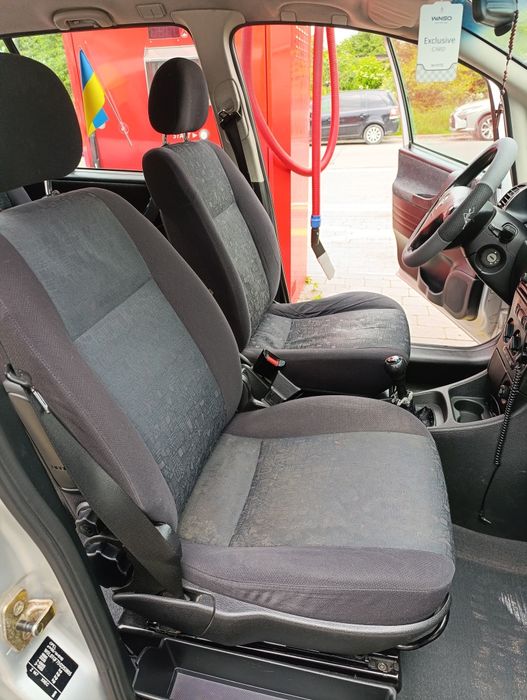 Авто Opel Zafira A