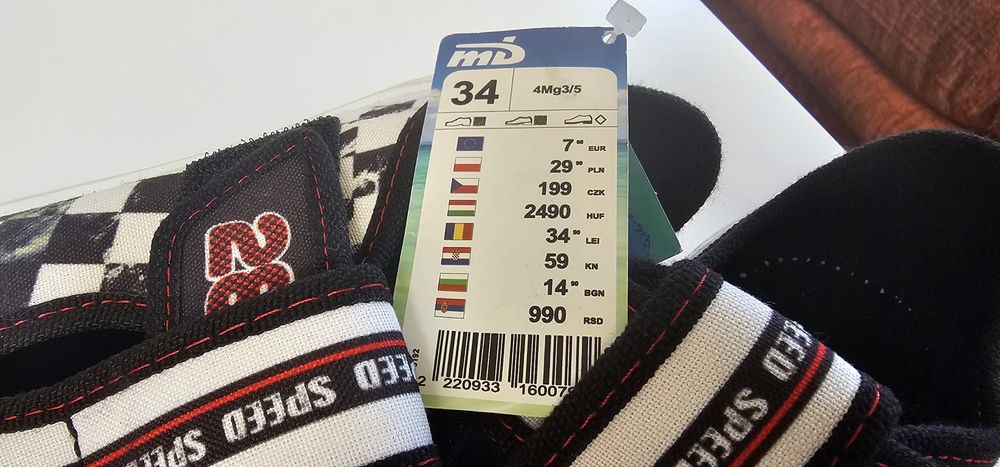Nowe buty MD rozmiar 34