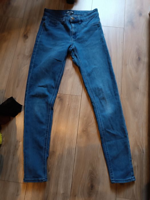 Spodnie jeans młodzieżowe damskie