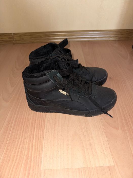 Зимові кросівки жіночі