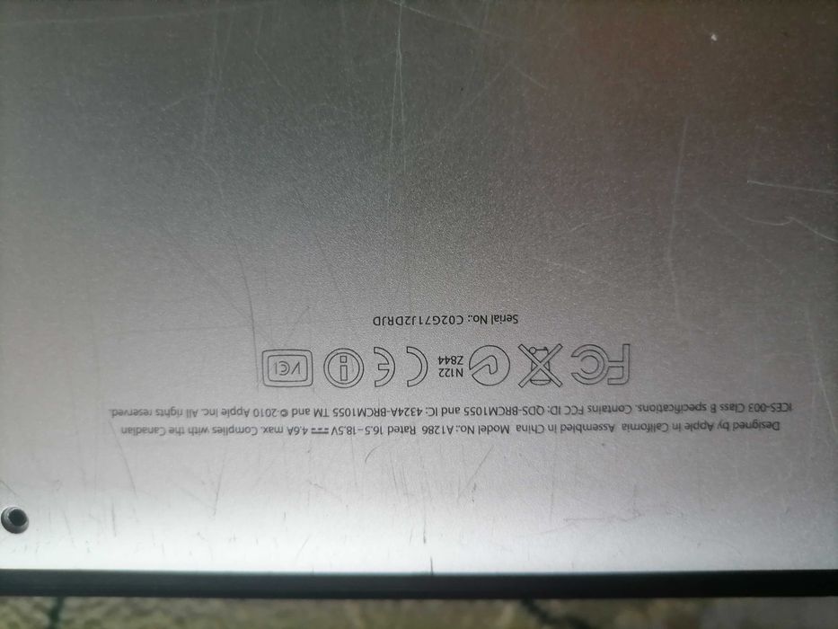 Макбук про проц і5 на запчастини 2010 року