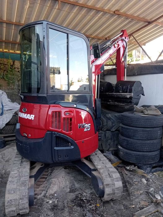 Mini Giratória Yanmar ano 2016