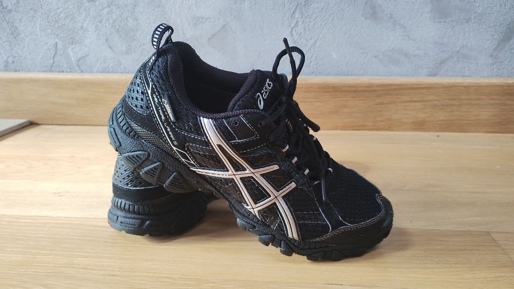 Buty Asics Gel Trail Lahar 5, rozm. 39