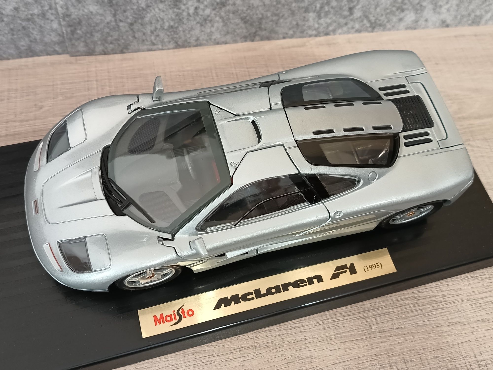 1:18 McLaren F1 Maisto