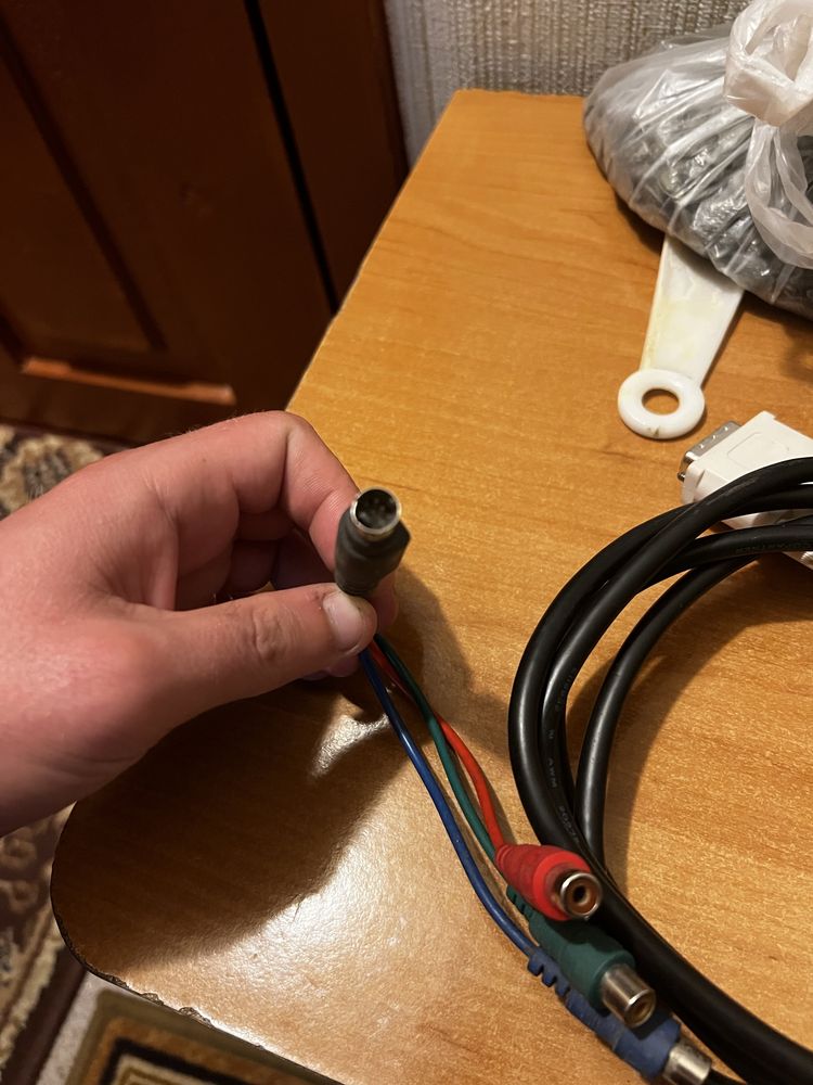 Шнур,кабель видеокарты VGA, S-video,Dvi