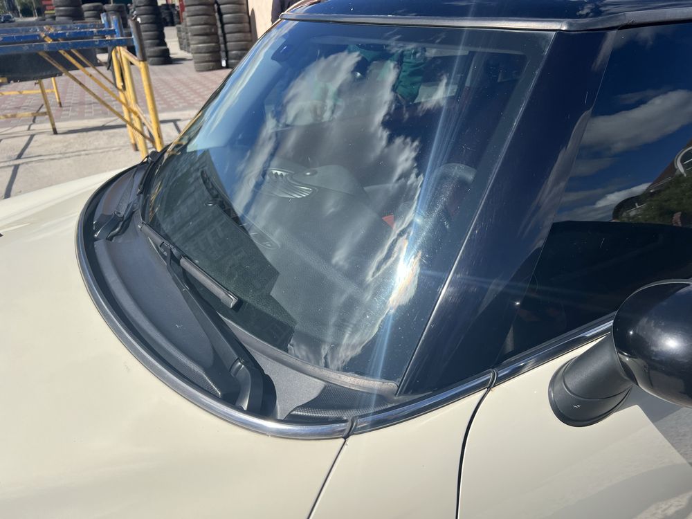 Продам авто Mini Cooper Hatch 2010