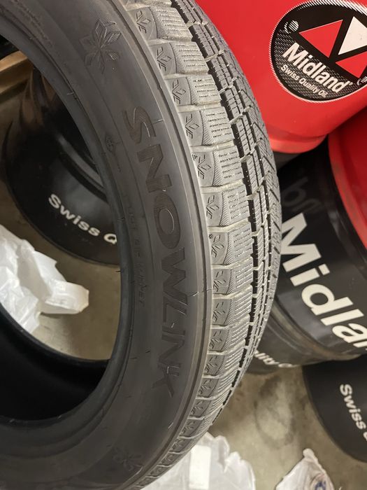 Резина зимняя 235/55/R20