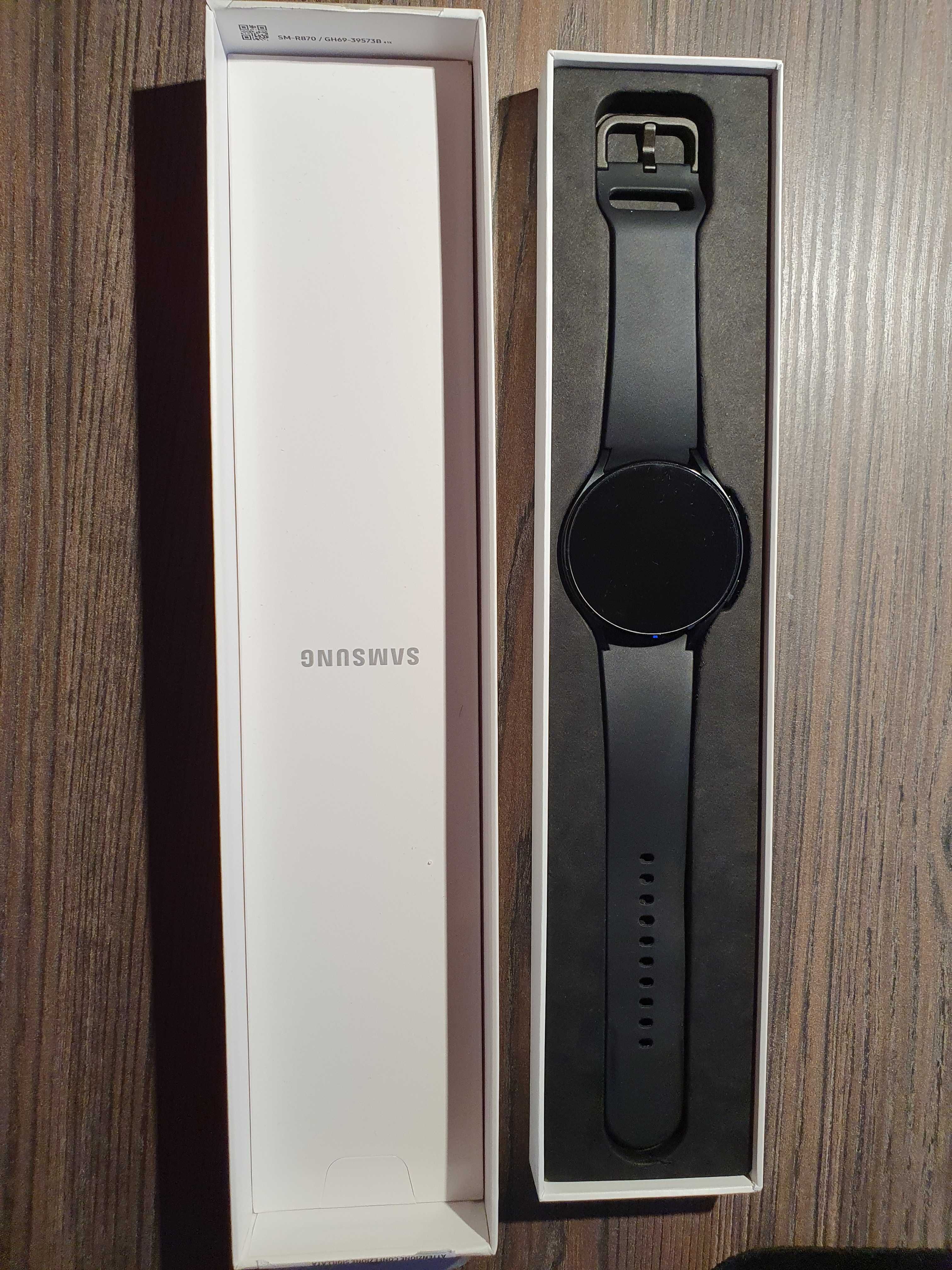Zegarek Samsung Watch 4, 44mm, czarny
