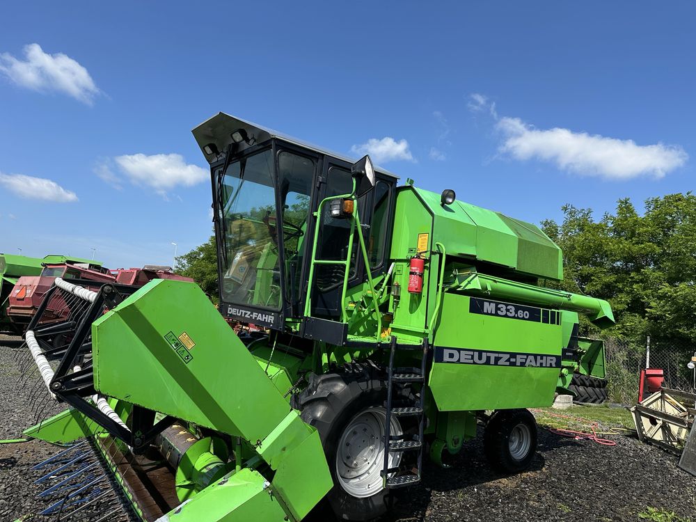 Комбайн зернозбиральний Deutz Fahr M33.60