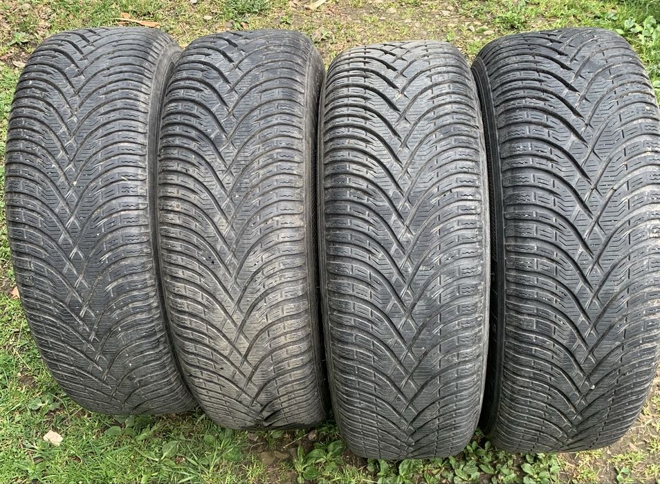 Opony zimowe R16 60/205