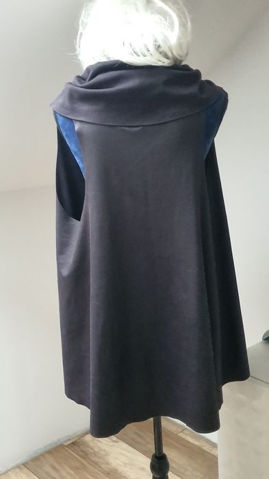 Narzutka, bezrękawnik Taffi